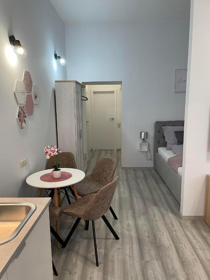 Eden City Home Γκιόρ Εξωτερικό φωτογραφία