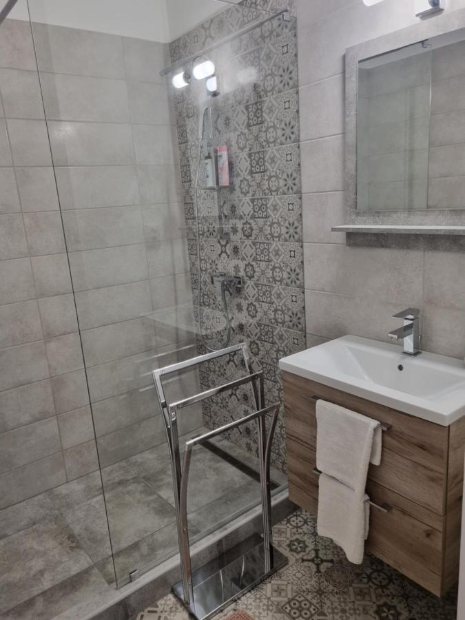 Eden City Home Γκιόρ Εξωτερικό φωτογραφία