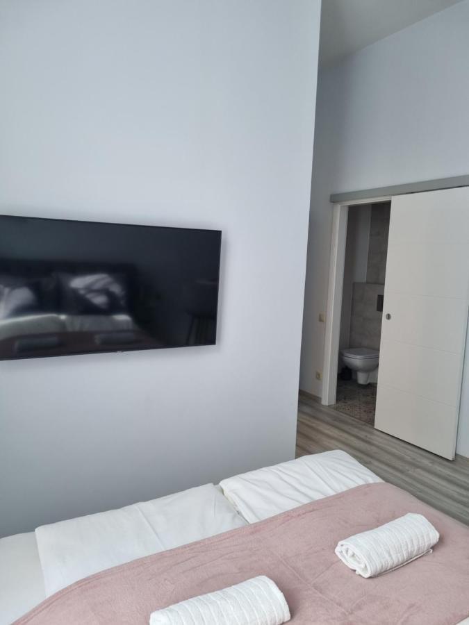Eden City Home Γκιόρ Εξωτερικό φωτογραφία