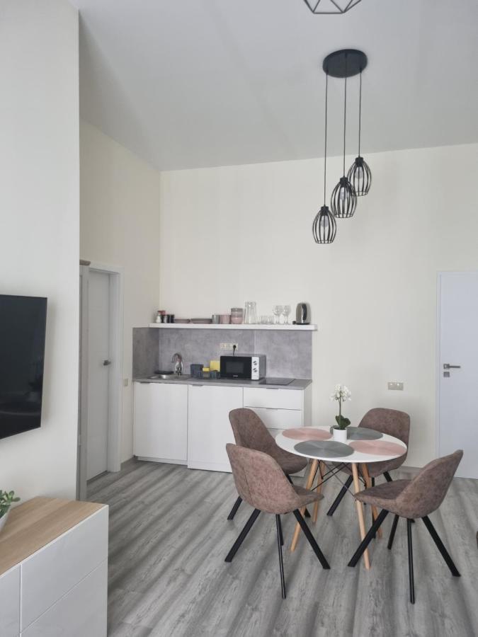 Eden City Home Γκιόρ Εξωτερικό φωτογραφία