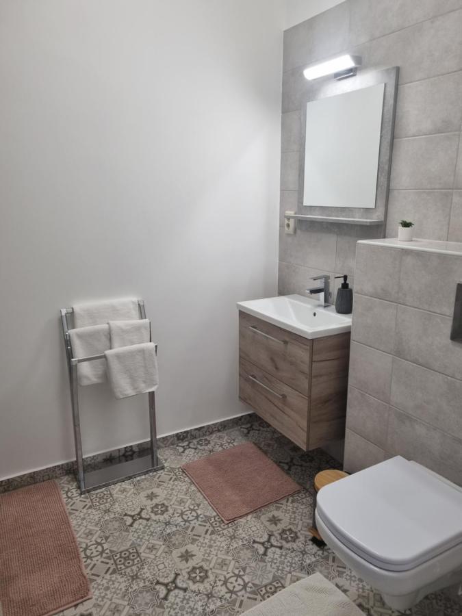 Eden City Home Γκιόρ Εξωτερικό φωτογραφία